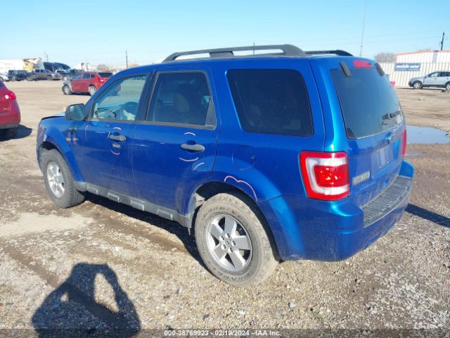 Photo 2 VIN: 1FMCU0D70BKA82789 - FORD ESCAPE 