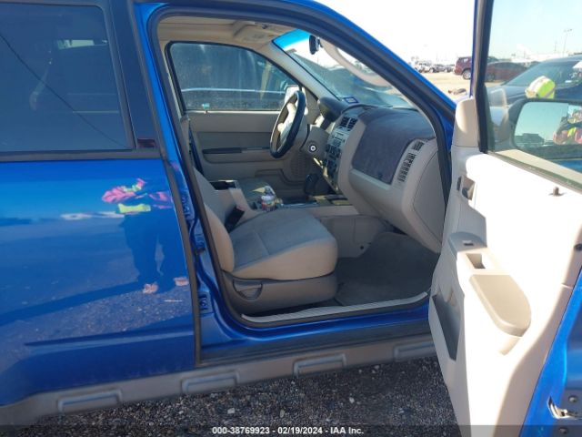 Photo 4 VIN: 1FMCU0D70BKA82789 - FORD ESCAPE 