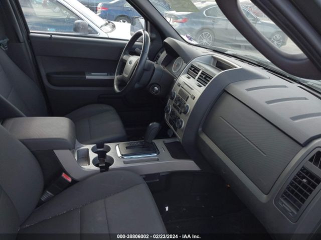 Photo 4 VIN: 1FMCU0D70CKA33674 - FORD ESCAPE 