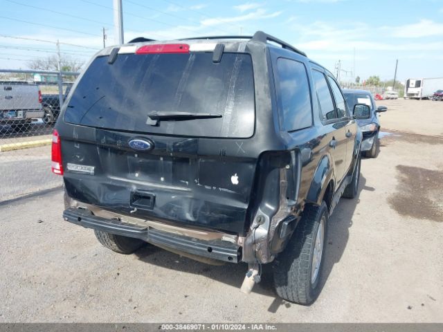 Photo 5 VIN: 1FMCU0D71AKA30151 - FORD ESCAPE 