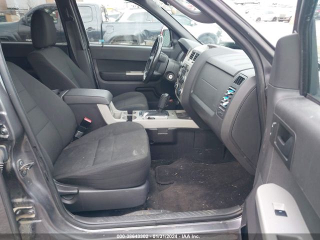 Photo 4 VIN: 1FMCU0D71AKA69998 - FORD ESCAPE 