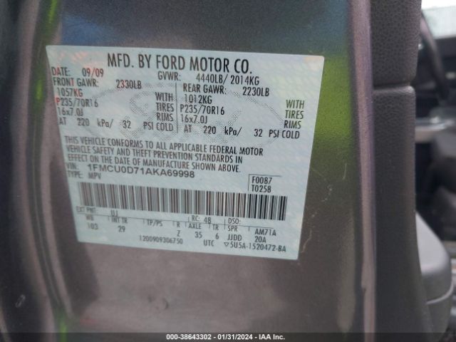 Photo 8 VIN: 1FMCU0D71AKA69998 - FORD ESCAPE 