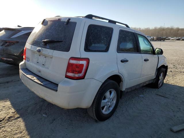 Photo 2 VIN: 1FMCU0D71AKA78670 - FORD ESCAPE 