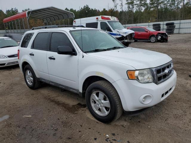 Photo 3 VIN: 1FMCU0D71AKA95792 - FORD ESCAPE XLT 