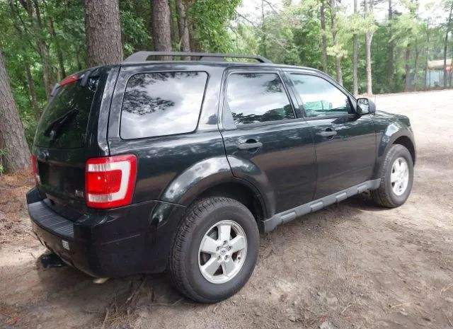 Photo 3 VIN: 1FMCU0D71AKC17437 - FORD ESCAPE 