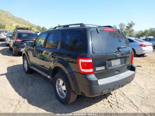 Photo 2 VIN: 1FMCU0D71AKC28146 - FORD ESCAPE 