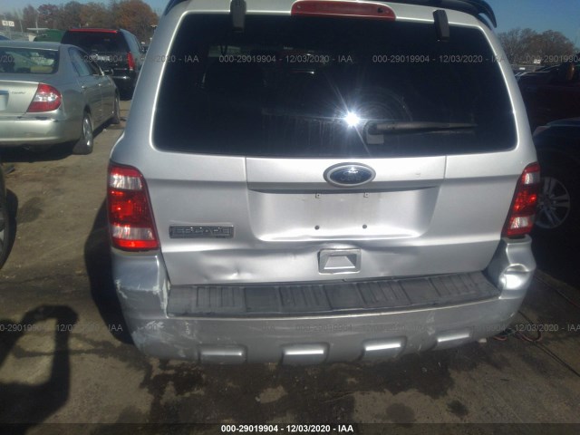 Photo 5 VIN: 1FMCU0D71AKC62605 - FORD ESCAPE 