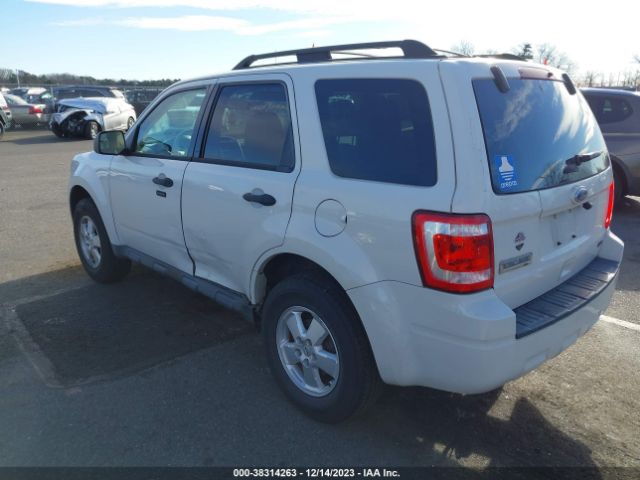 Photo 5 VIN: 1FMCU0D71CKA02756 - FORD ESCAPE 