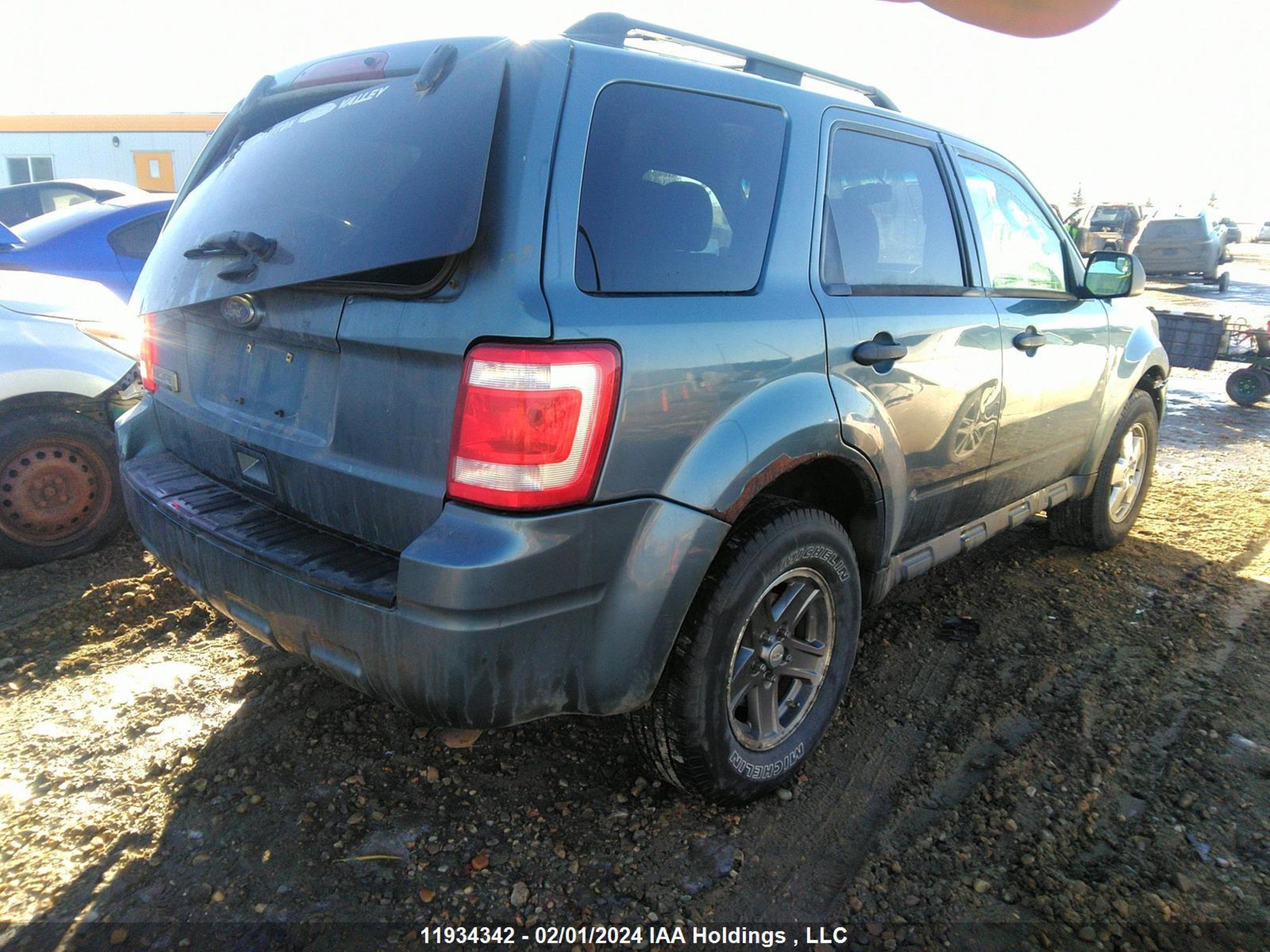 Photo 3 VIN: 1FMCU0D71CKA39239 - FORD ESCAPE 