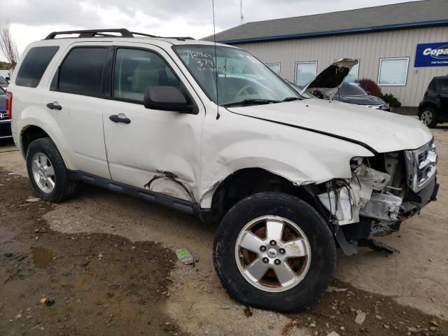 Photo 3 VIN: 1FMCU0D71CKA63525 - FORD ESCAPE XLT 