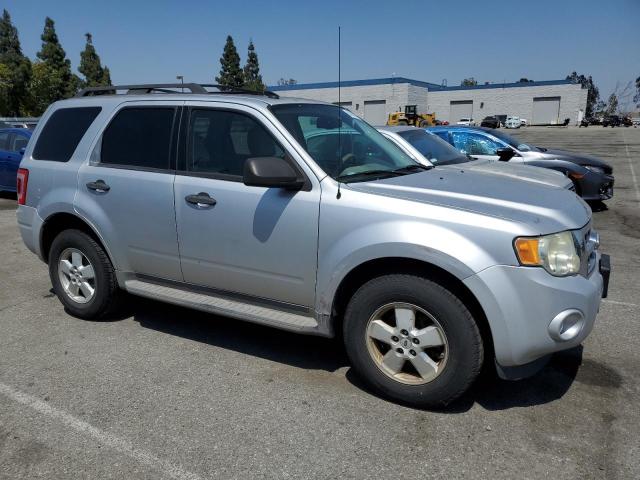 Photo 3 VIN: 1FMCU0D72AKA69704 - FORD ESCAPE 