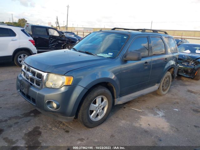 Photo 1 VIN: 1FMCU0D72AKB09313 - FORD ESCAPE 