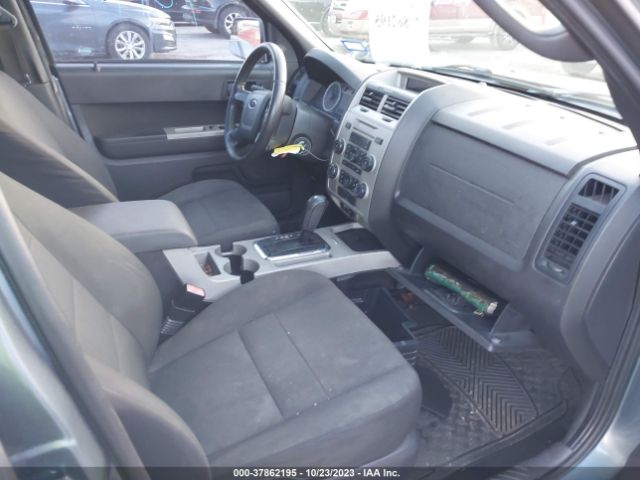 Photo 4 VIN: 1FMCU0D72AKB09313 - FORD ESCAPE 