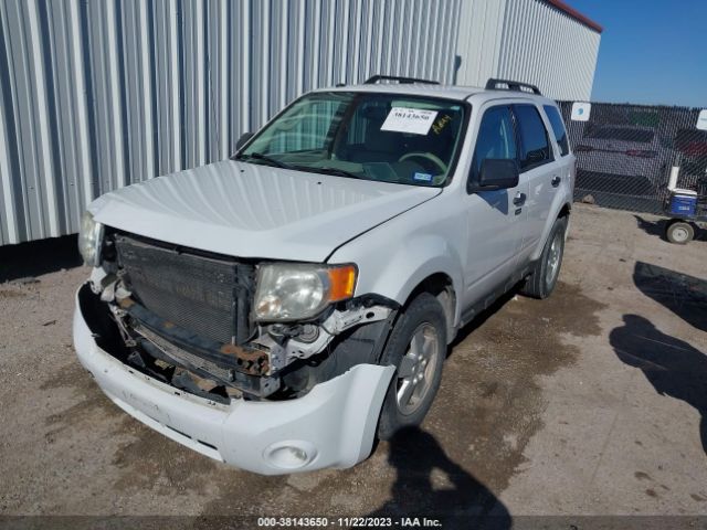 Photo 1 VIN: 1FMCU0D72AKB89034 - FORD ESCAPE 