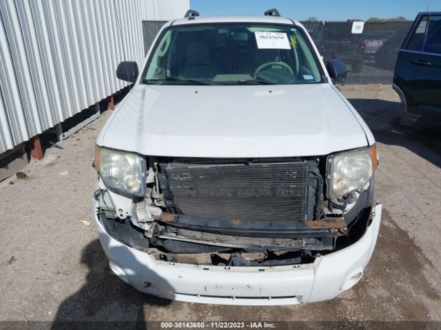 Photo 5 VIN: 1FMCU0D72AKB89034 - FORD ESCAPE 