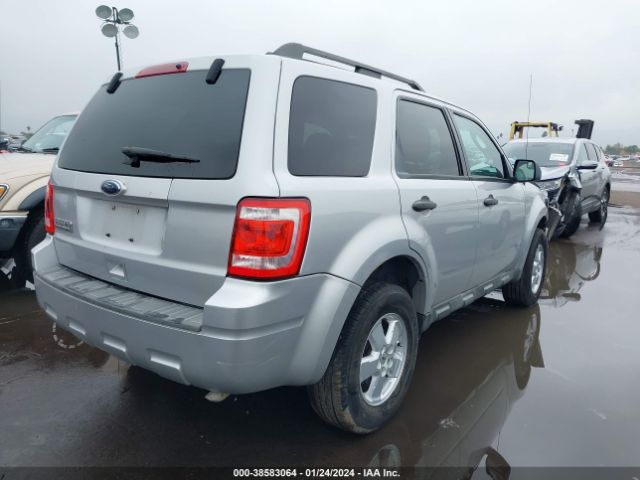 Photo 3 VIN: 1FMCU0D72AKC15342 - FORD ESCAPE 