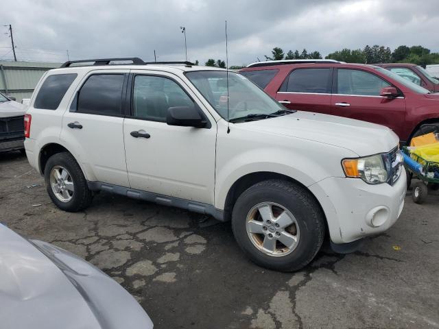 Photo 3 VIN: 1FMCU0D72BKA41340 - FORD ESCAPE XLT 