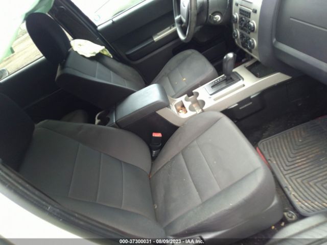 Photo 4 VIN: 1FMCU0D72BKB05764 - FORD ESCAPE 