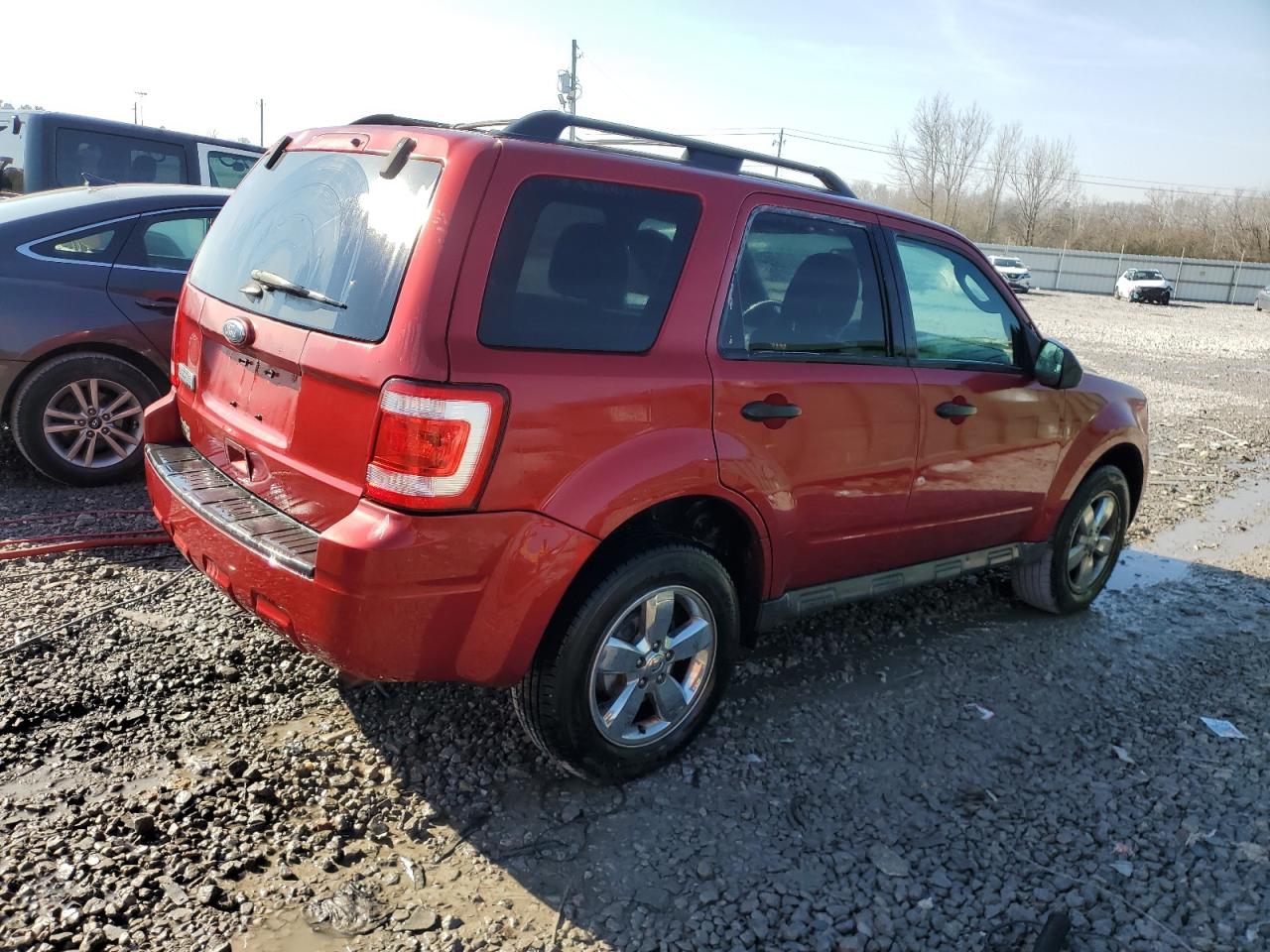 Photo 2 VIN: 1FMCU0D72CKA21638 - FORD ESCAPE 