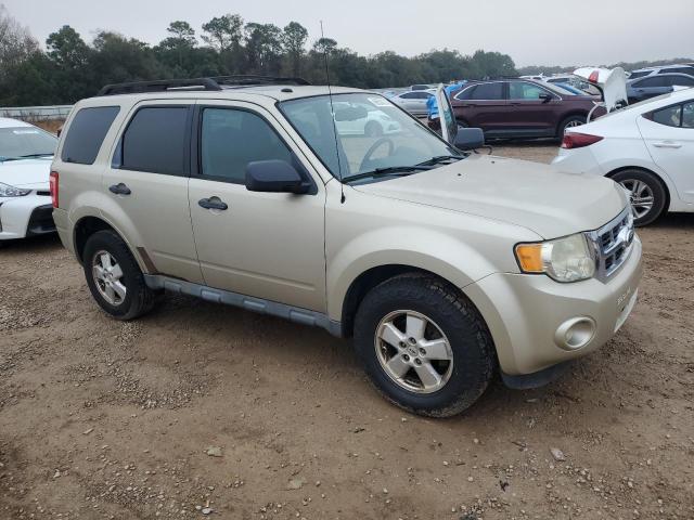 Photo 3 VIN: 1FMCU0D72CKA65879 - FORD ESCAPE XLT 