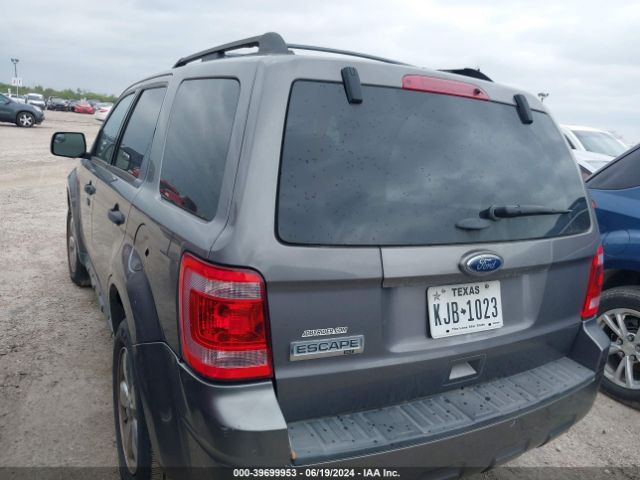 Photo 2 VIN: 1FMCU0D72CKB03241 - FORD ESCAPE 