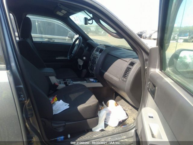 Photo 4 VIN: 1FMCU0D72CKB10674 - FORD ESCAPE 