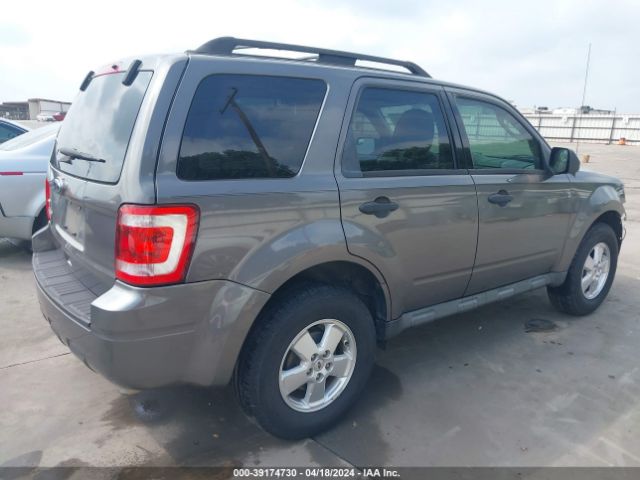 Photo 3 VIN: 1FMCU0D72CKC43225 - FORD ESCAPE 