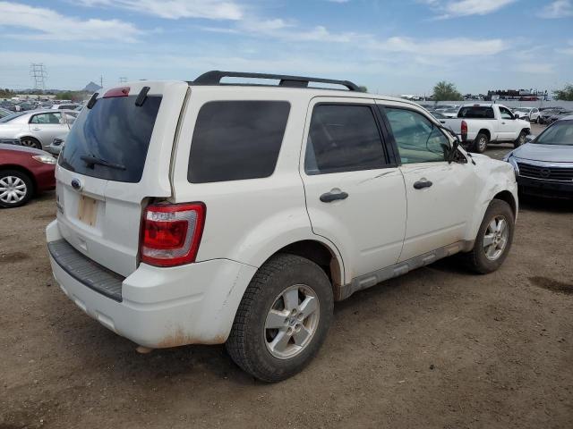 Photo 2 VIN: 1FMCU0D73AKA08152 - FORD ESCAPE 