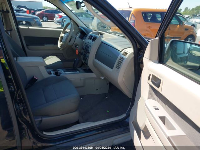 Photo 4 VIN: 1FMCU0D73AKA53088 - FORD ESCAPE 