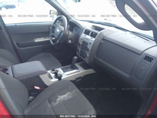 Photo 4 VIN: 1FMCU0D73AKC06519 - FORD ESCAPE 