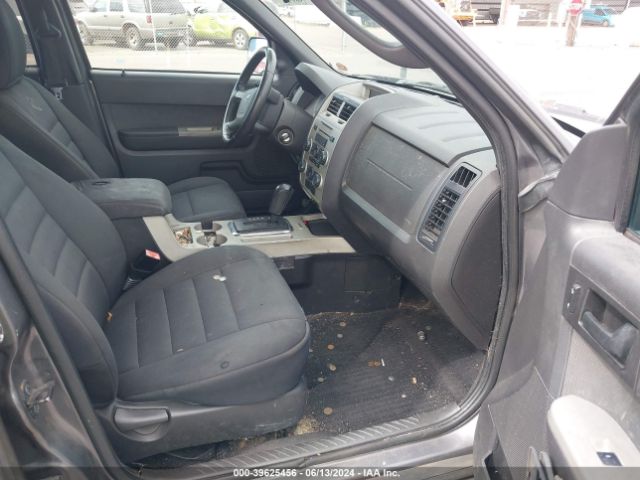 Photo 4 VIN: 1FMCU0D73AKC77252 - FORD ESCAPE 