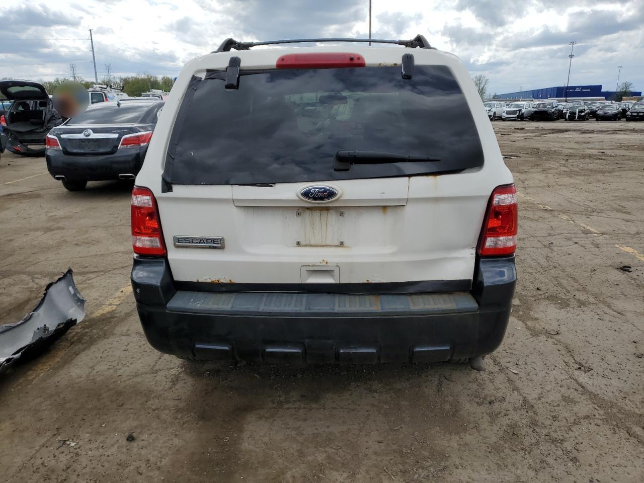 Photo 5 VIN: 1FMCU0D73BKA17578 - FORD ESCAPE 