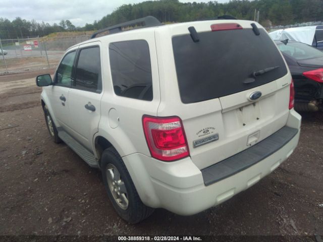 Photo 2 VIN: 1FMCU0D73BKA75660 - FORD ESCAPE 