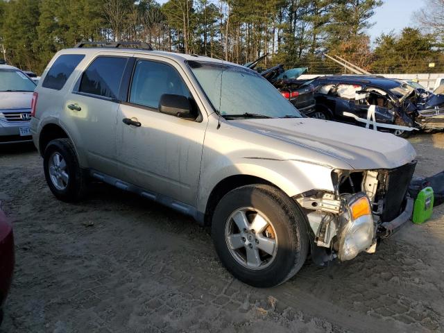 Photo 3 VIN: 1FMCU0D73BKC59240 - FORD ESCAPE XLT 