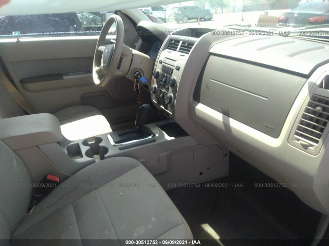 Photo 4 VIN: 1FMCU0D73CKB58118 - FORD ESCAPE 