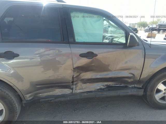 Photo 5 VIN: 1FMCU0D73CKB58118 - FORD ESCAPE 