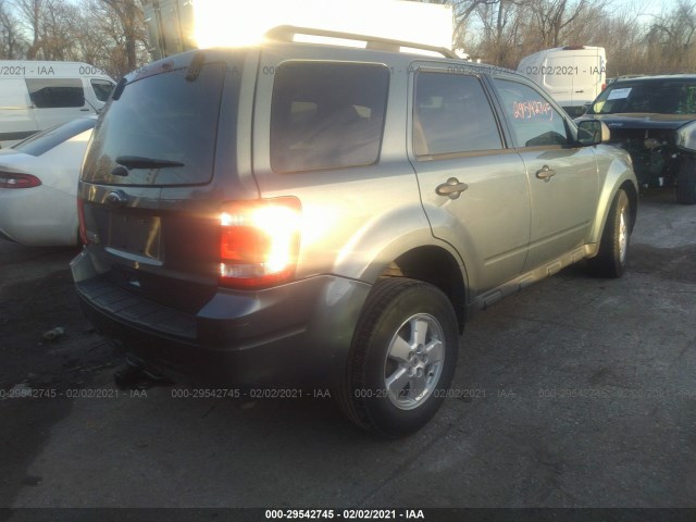 Photo 3 VIN: 1FMCU0D73CKC10671 - FORD ESCAPE 