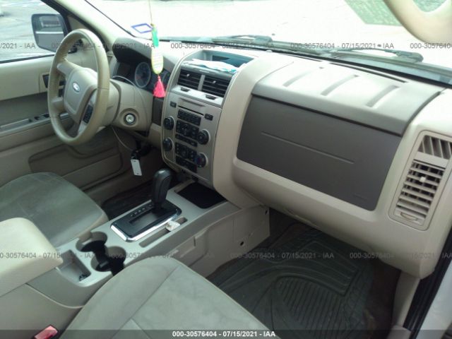 Photo 4 VIN: 1FMCU0D73CKC17278 - FORD ESCAPE 