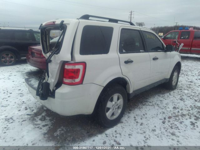 Photo 3 VIN: 1FMCU0D74AKA92613 - FORD ESCAPE 