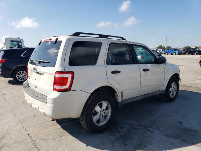 Photo 2 VIN: 1FMCU0D74AKB88631 - FORD ESCAPE 