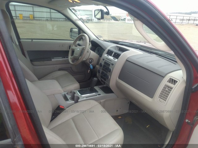 Photo 4 VIN: 1FMCU0D74AKC64218 - FORD ESCAPE 