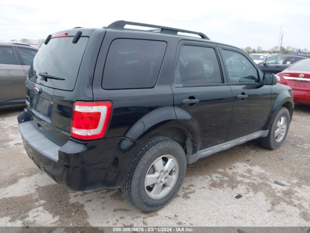 Photo 3 VIN: 1FMCU0D74AKC95436 - FORD ESCAPE 