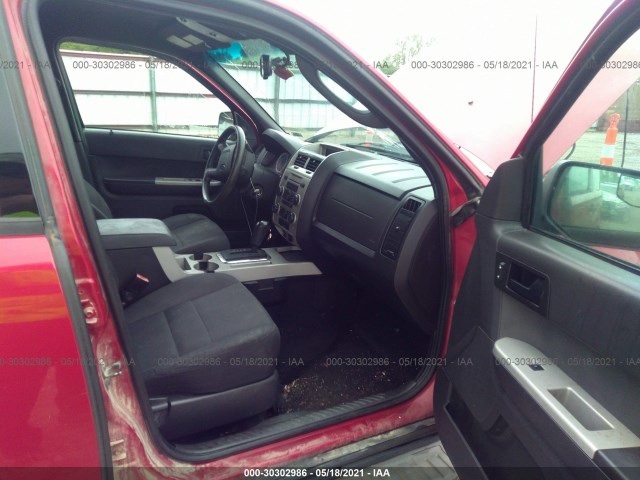 Photo 4 VIN: 1FMCU0D74AKD24692 - FORD ESCAPE 