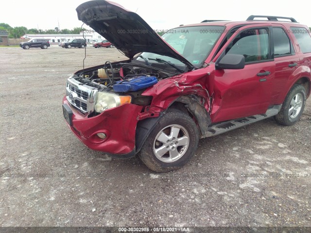 Photo 5 VIN: 1FMCU0D74AKD24692 - FORD ESCAPE 