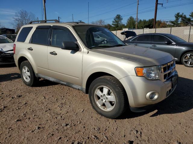 Photo 3 VIN: 1FMCU0D74BKA12129 - FORD ESCAPE XLT 