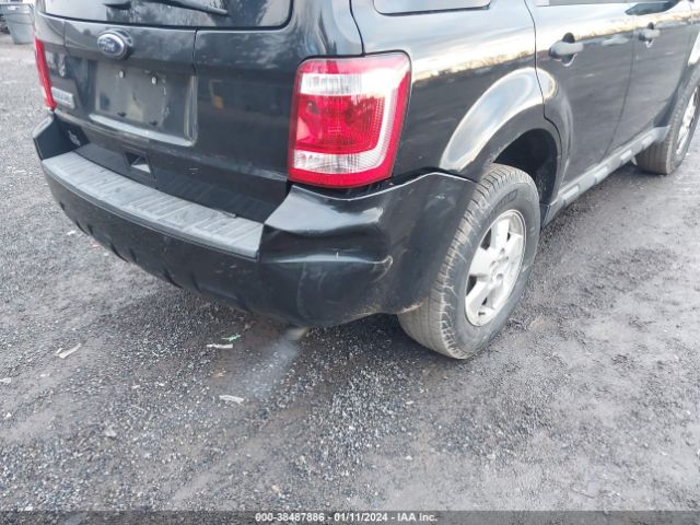 Photo 5 VIN: 1FMCU0D74BKC25758 - FORD ESCAPE 