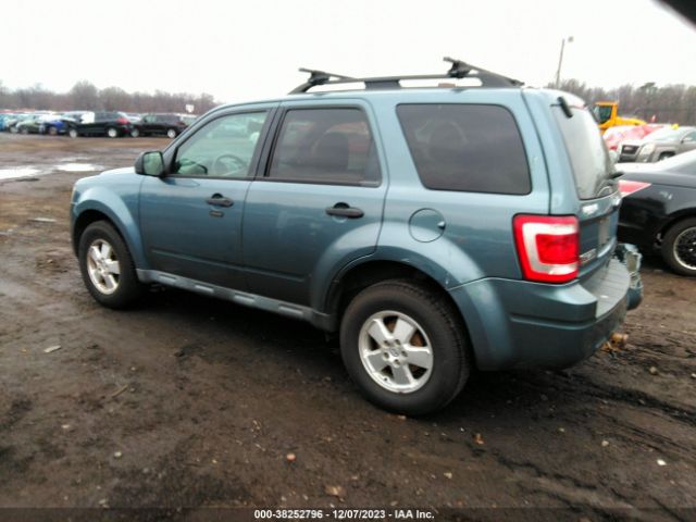 Photo 2 VIN: 1FMCU0D74BKC58422 - FORD ESCAPE 