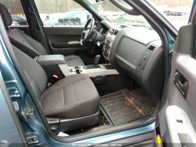 Photo 4 VIN: 1FMCU0D74BKC58422 - FORD ESCAPE 