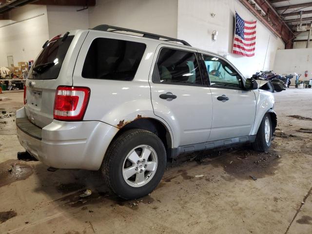 Photo 2 VIN: 1FMCU0D74CKA00421 - FORD ESCAPE XLT 