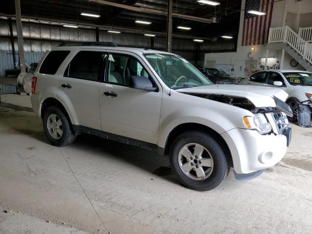 Photo 3 VIN: 1FMCU0D74CKA38585 - FORD ESCAPE 